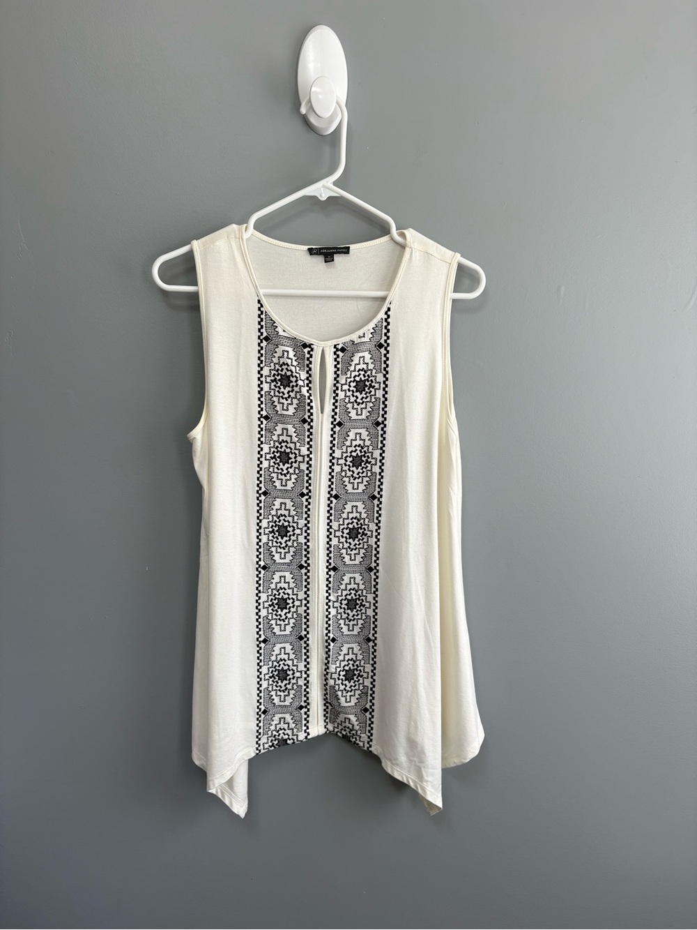 Adrianna Papell Cream Sleeveless Tunic with Black Embroidered Panels Size M